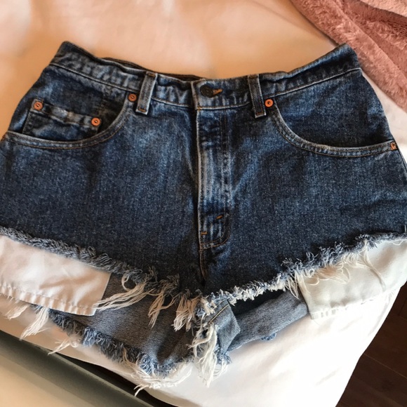 Cut off Levi’s - Picture 2 of 3